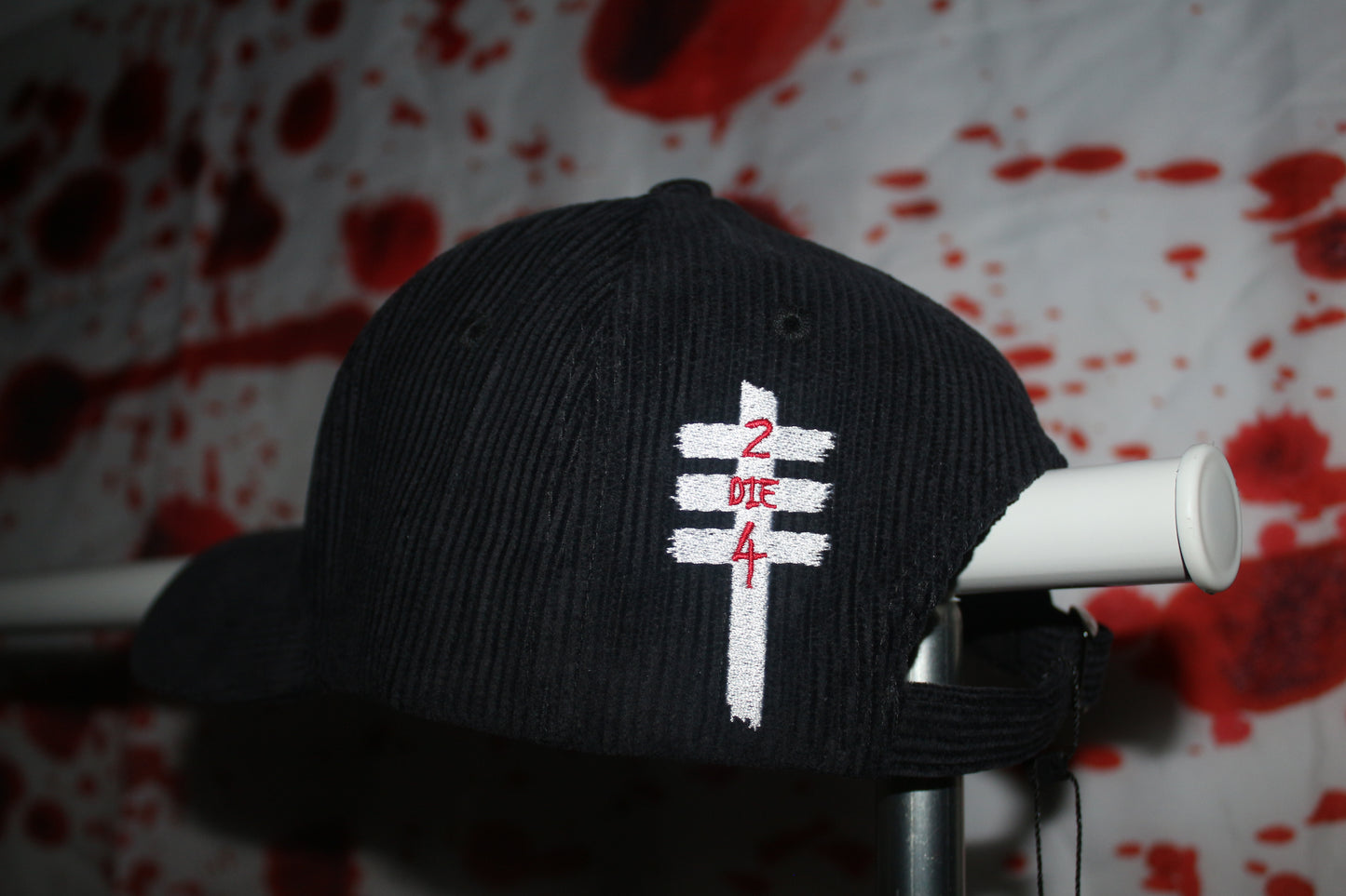 cap "burning rose"